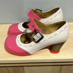 Fluevog Operetta Dr Henry in Pink & White size 6.5